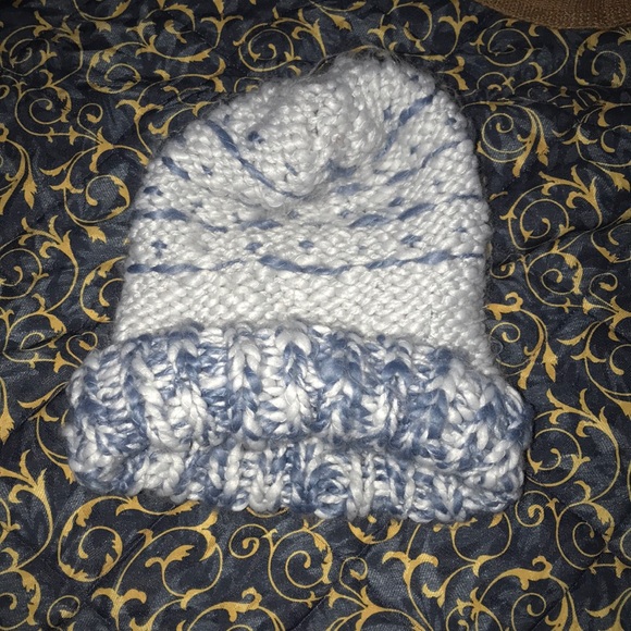 NWOT Free People Chunky Knit Beanie – Blue & Cream Oversized Winter Hat - Picture 3 of 3